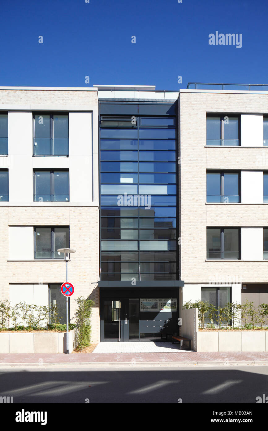 Modern apartment building, Oldenburg in Oldenburg, Lower Saxony