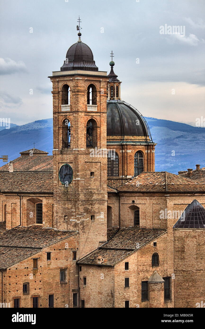 Urban scenic urbino italy hi-res stock photography and images - Alamy