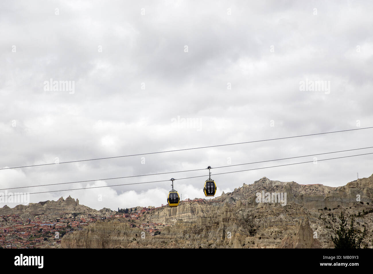 South america slum aerial hi-res stock photography and images - Alamy