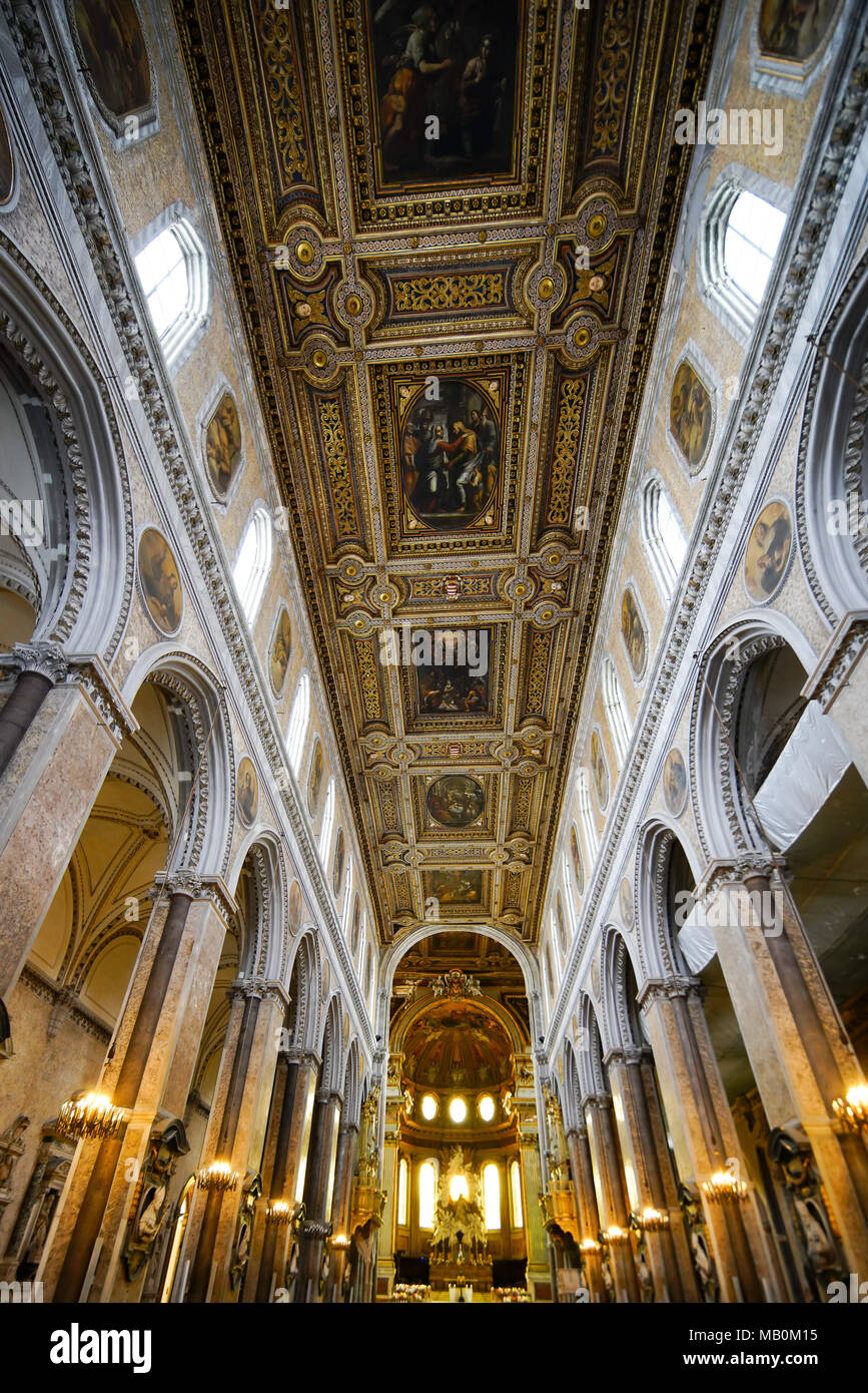 Naples Cathedral Stock Photos & Naples Cathedral Stock Images - Alamy