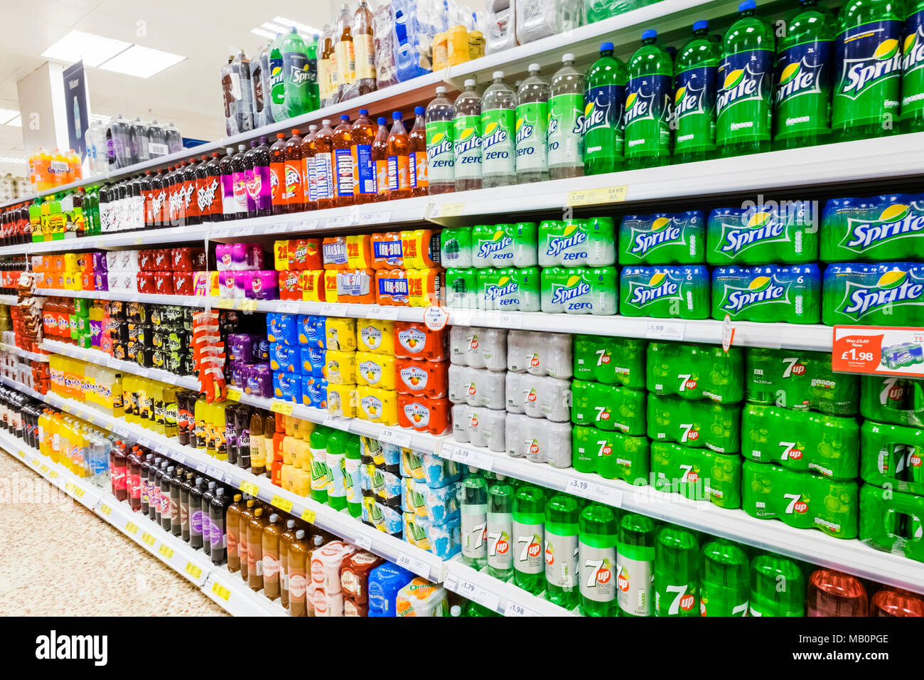 Soft Drinks Supermarket Stock Photos & Soft Drinks Supermarket Stock