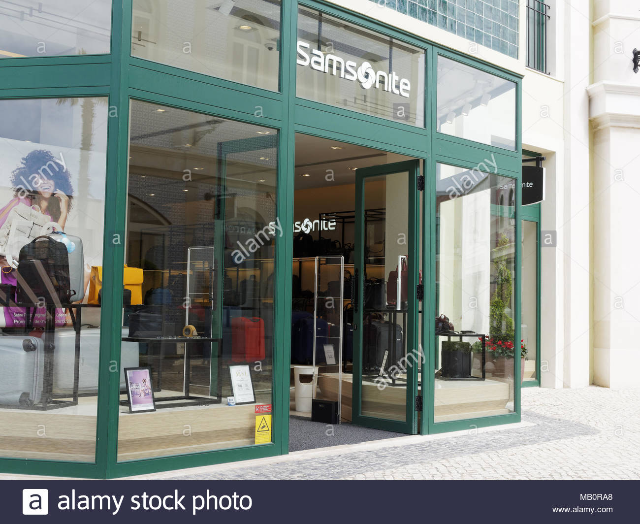 samsonite outlet york