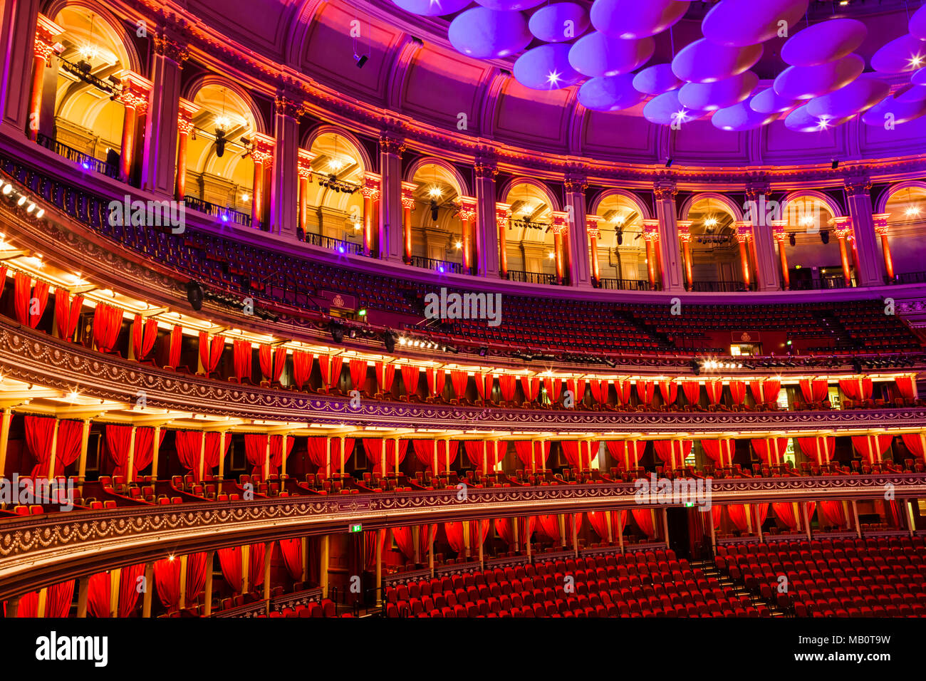 Royal albert hall interior hi-res stock photography and images - Alamy
