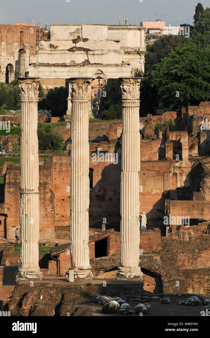 Via Sacra (Sacred Road), Tempio dei Dioscuri (Temple of Castor and