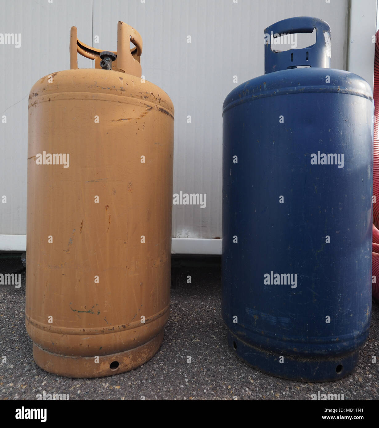 gas cylinder tank for residential heating fuel Stock Photo Alamy