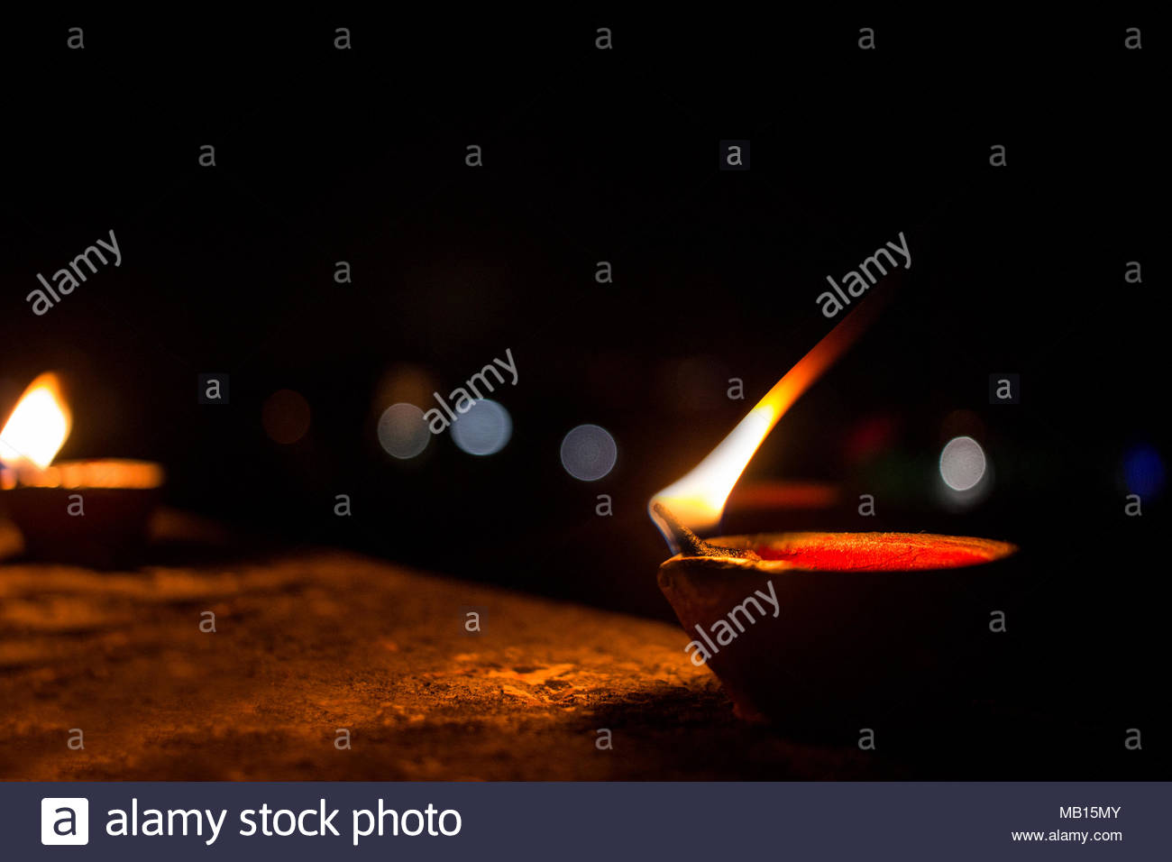 Oil Lamps Golden Temple Stock Photos & Oil Lamps Golden Temple Stock Images Alamy