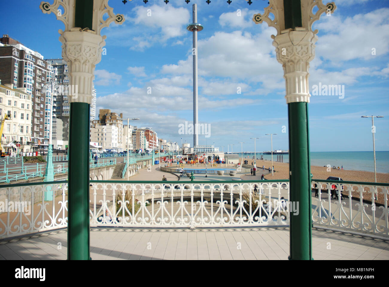A picture of the I360 from the Brighton Bandstand showing Modern and Victorian Architecture Stock Photo