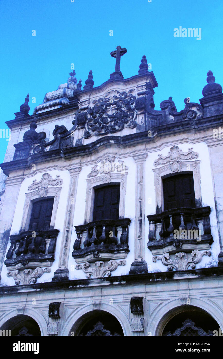 Conjunto Cultural São Francisco formado pelo Convento e a igreja de Santo Antônio, com a capela