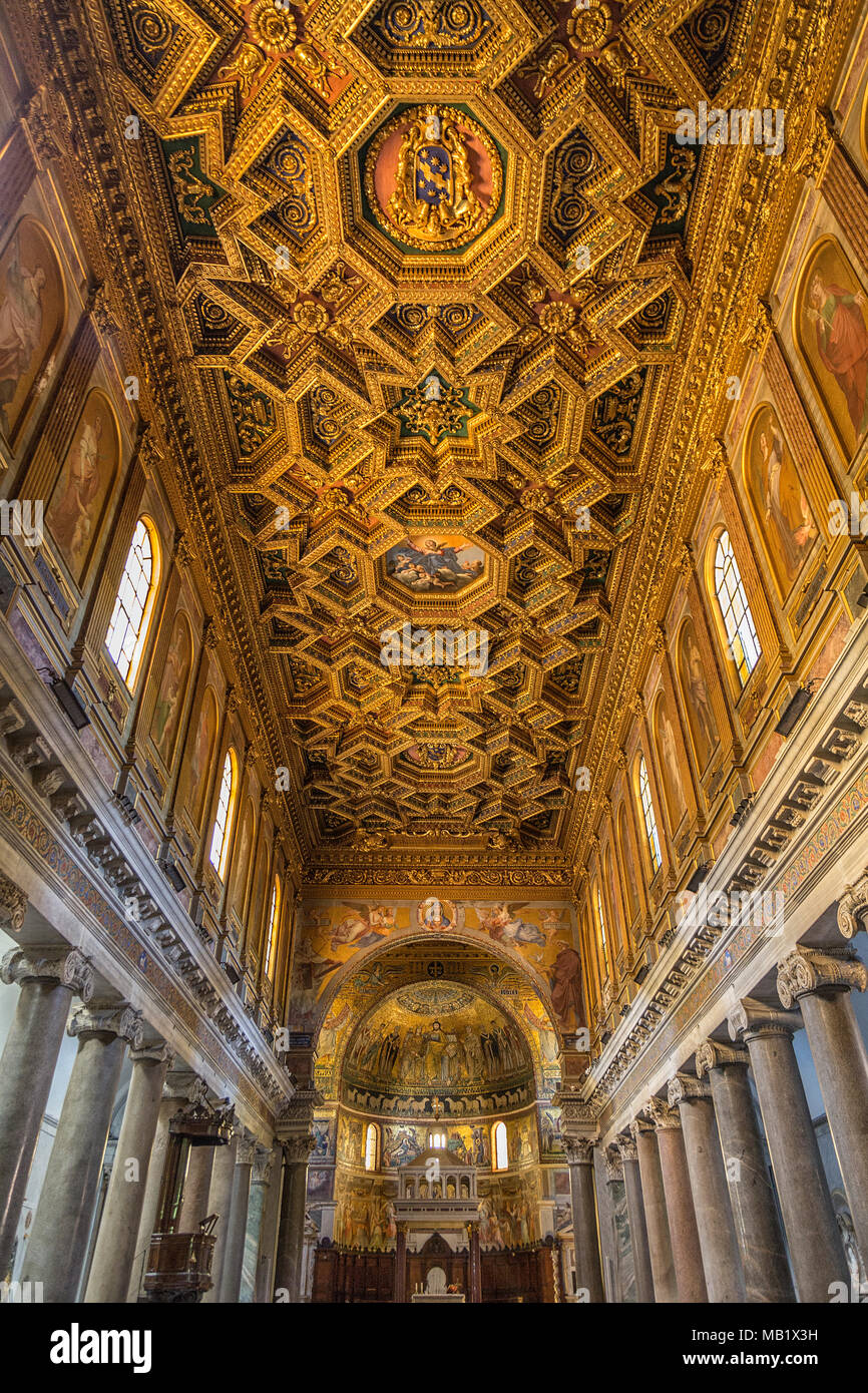 The Basilica of Santa Maria in Trastevere is one of the oldest churches in Rome, Italy, with parts of the building dating back to AD 340, the church f Stock Photo