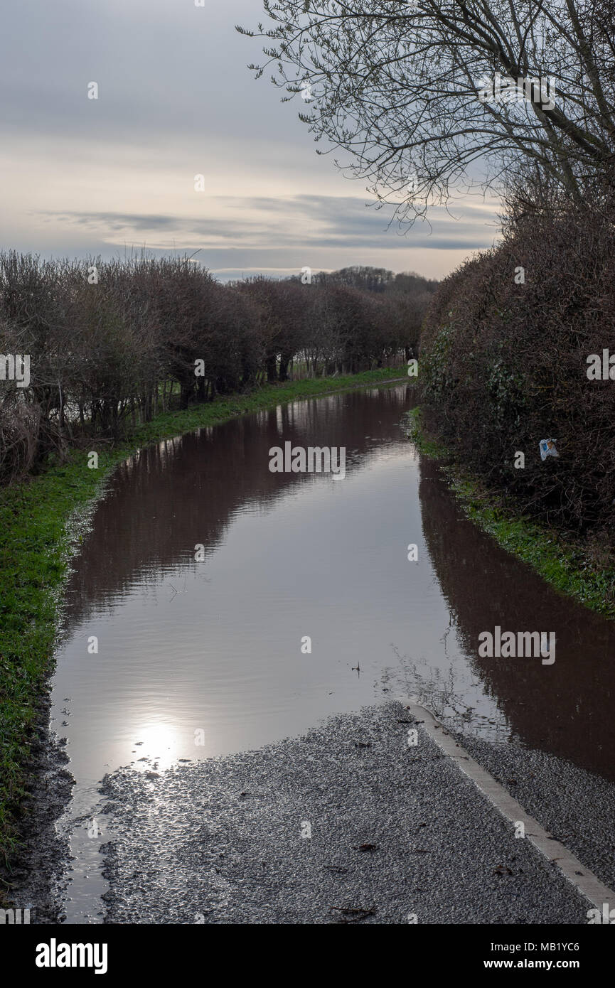 Driving in flood waters hi-res stock photography and images - Alamy
