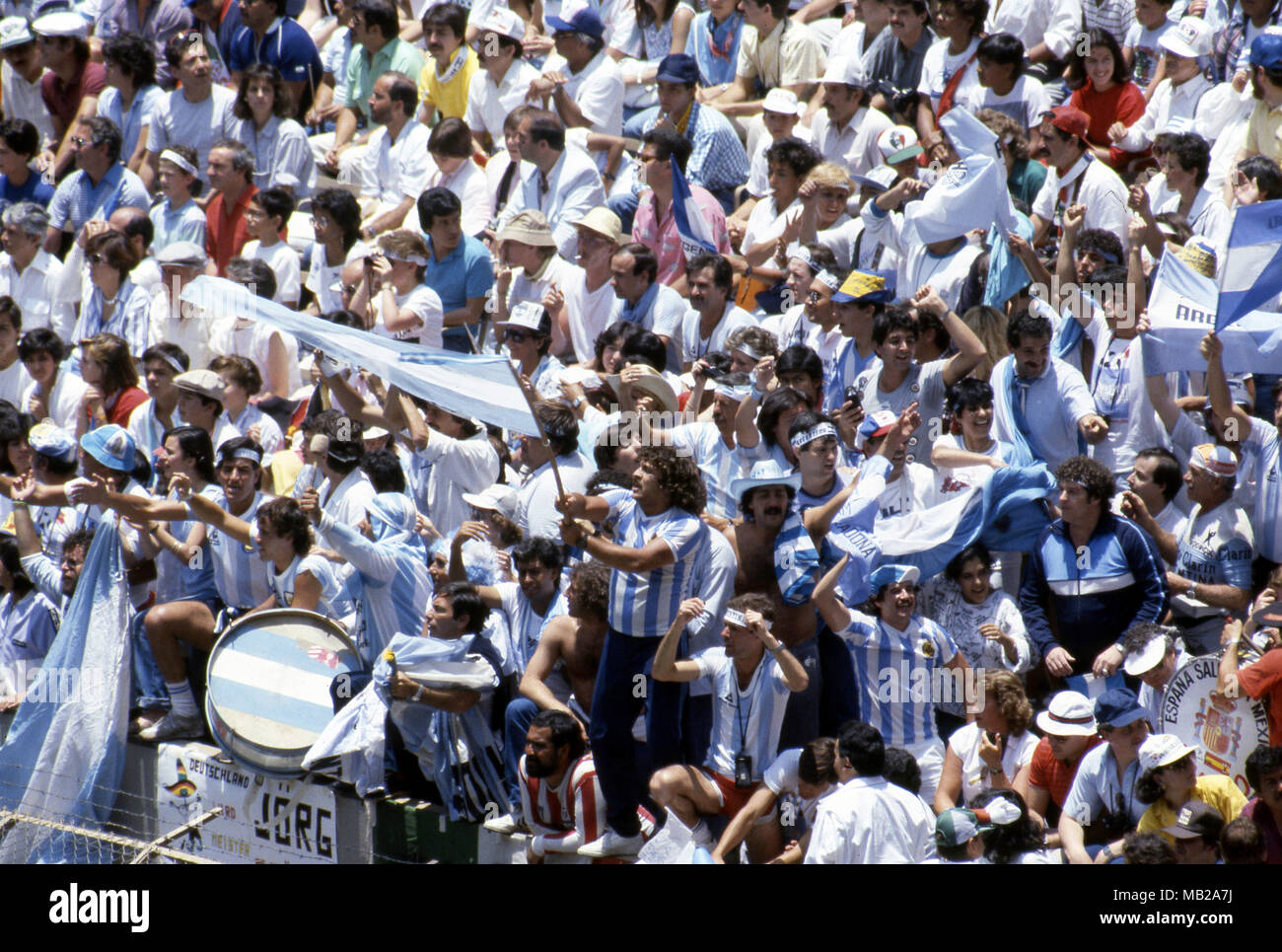 Estadio azteca 86 hi-res stock photography and images - Alamy