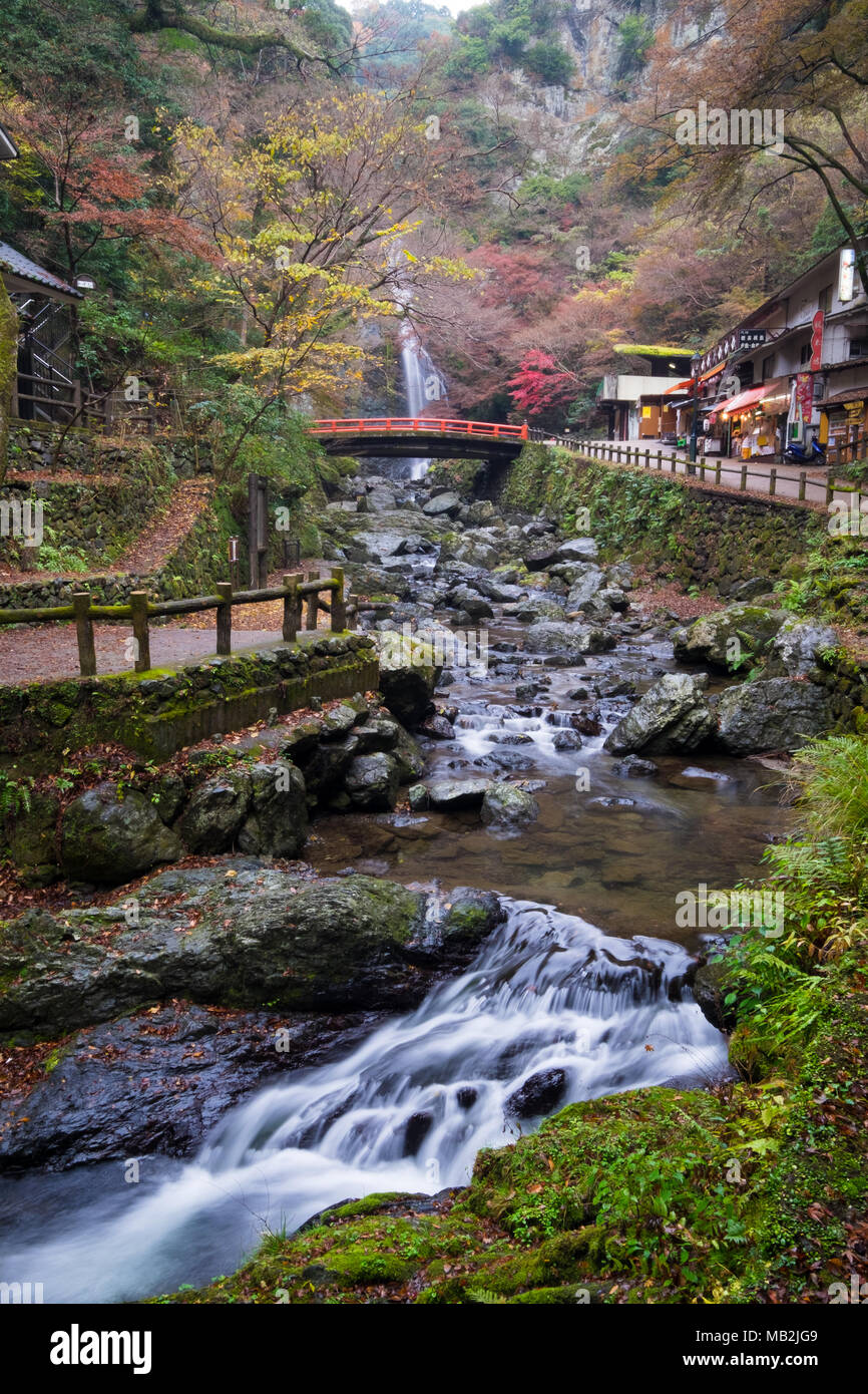 Minoo waterfall in autumn, Osaka, Japan Stock Photo Alamy