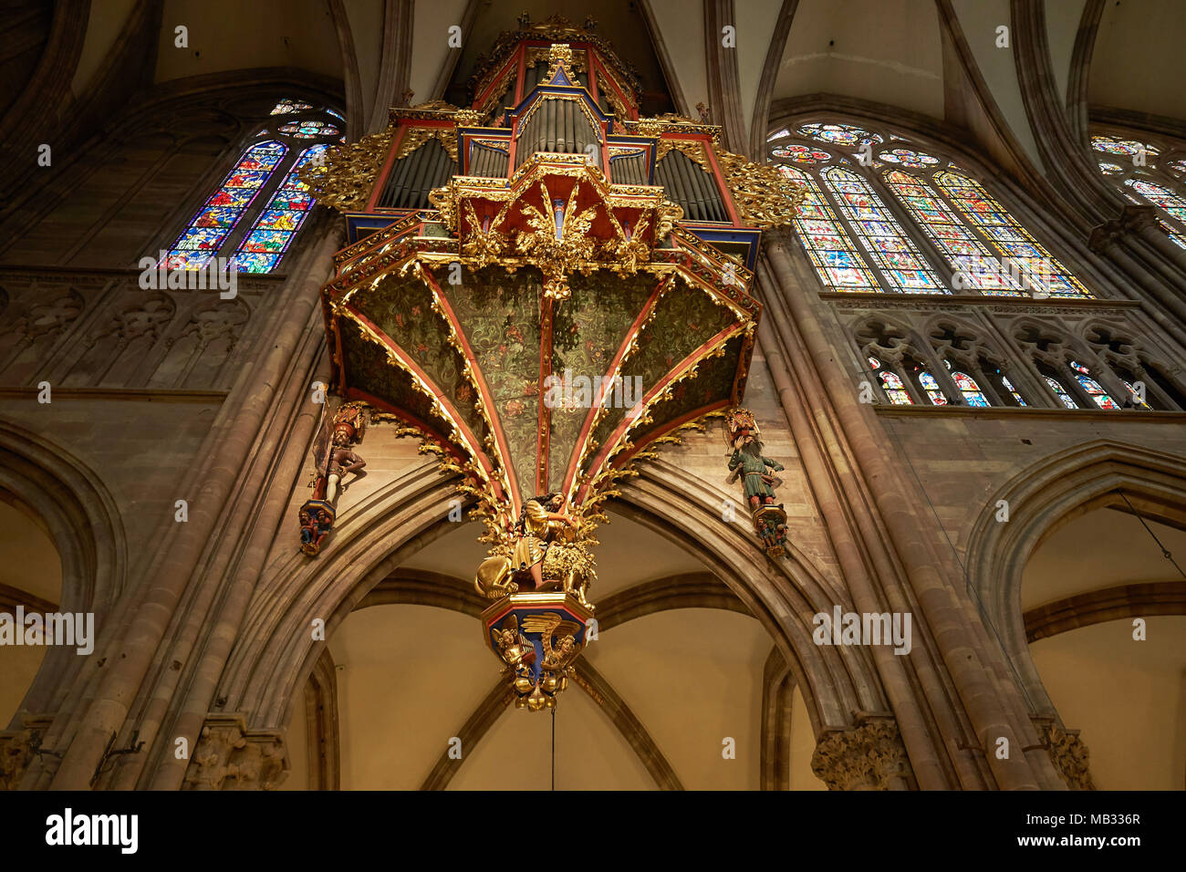 Organ, Gothic swallow nest organ in the nave, Strasbourg Cathedral, Strasbourg, Alsace, France Stock Photo