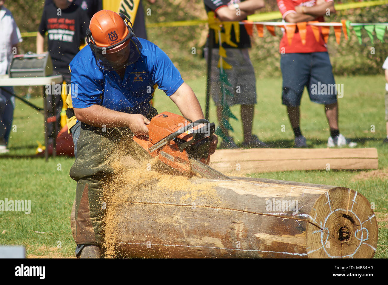 fence post splitting competition at the newcastle show nsw Stock Photo