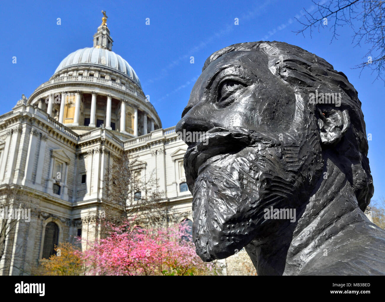 London, England, UK. Bust (by Nigel Boonham, 2012) of John Donne (1572-1631; poet and Dean of St Paul's Cathedral) in Festival Gardens,... Stock Photo