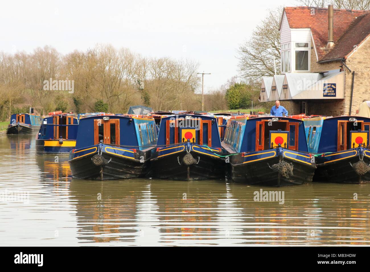 Barge / Canal boats at Heyford Wharf, Heyford, Oxfordshire, UK Stock Photo
