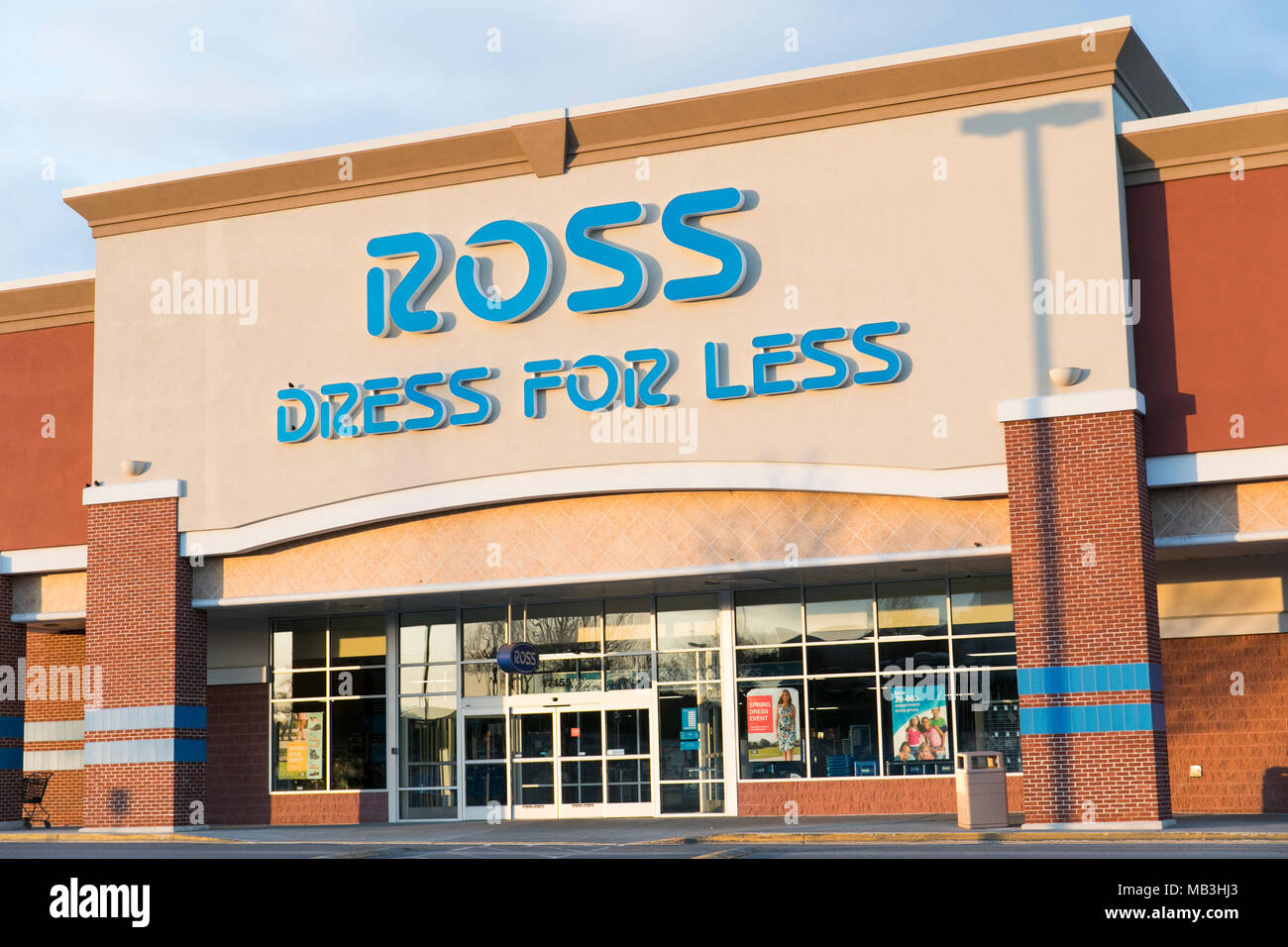 Ross dress for less logo hi-res stock photography and images - Alamy