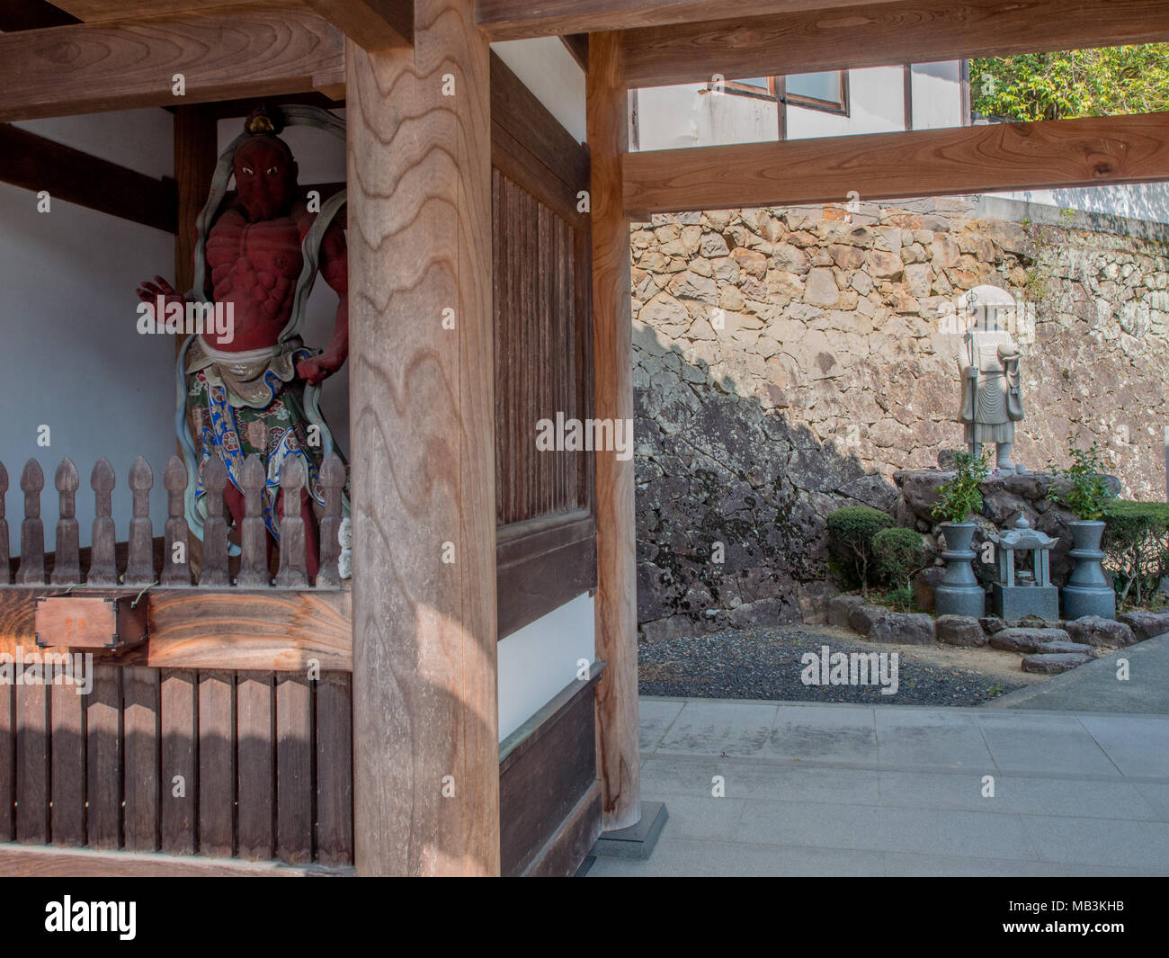 Entrance gate and statue of Kobo Daishi,  Butsumokuji, temple 42, 88 Temple Shikoku Pilgrimage Stock Photo