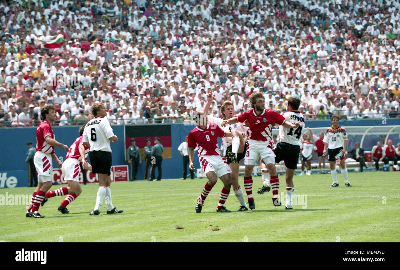 FIFA World Cup - USA 1994 10.7.1994, Giants Stadium, New York/New Jersey. World Cup Quarter Final, Bulgaria v Germany. Iordan Letchkov (9) & Trifon Ivanov (Bulgaria) v Thomas Helmer & Thomas Berthold (Germany), on left Nasko Sirakov & Guido Buchwald. Stock Photo