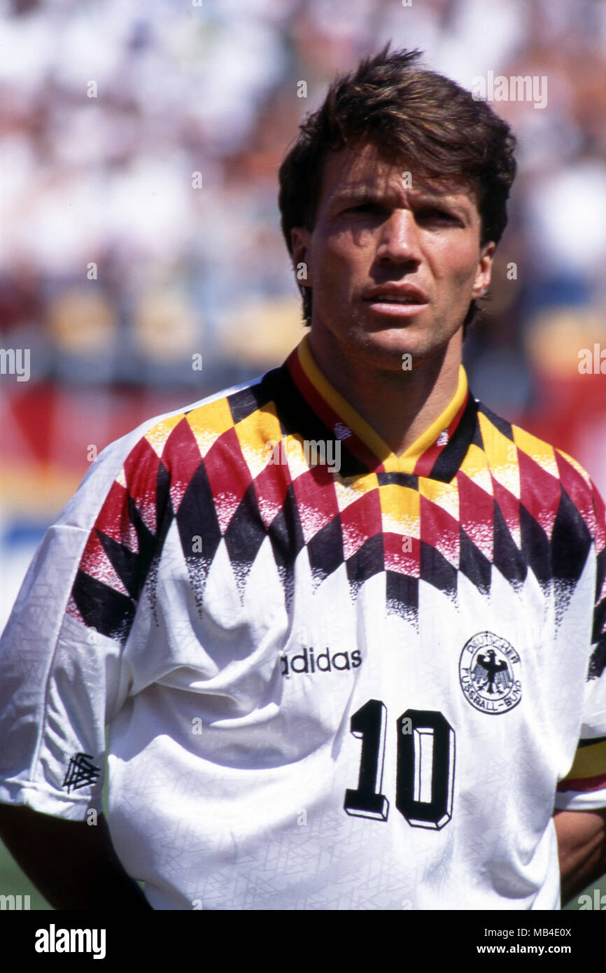 FIFA World Cup - USA 1994 10.7.1994, Giants Stadium, New York/New Jersey. World  Cup Quarter Final, Bulgaria v Germany. Lothar Matths - Germany Stock Photo  - Alamy