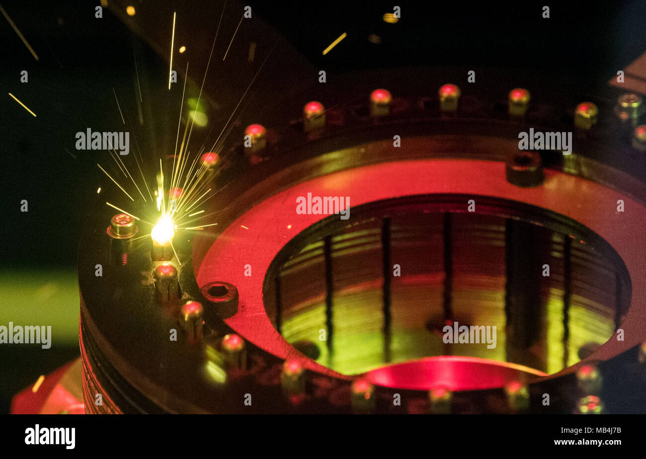 Laser beam welding hires stock photography and images Alamy