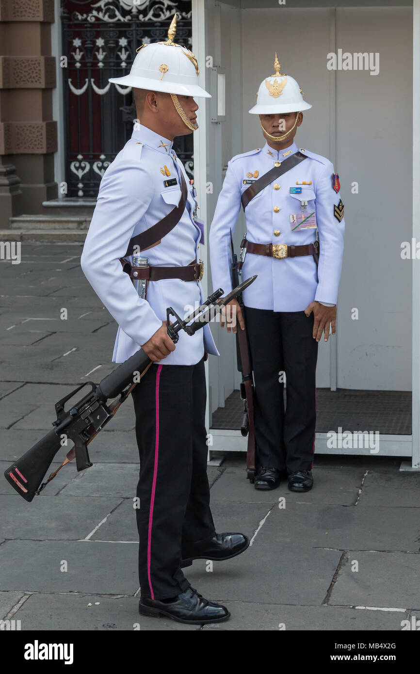 Thai soldiers in uniform at hires stock photography and images Alamy