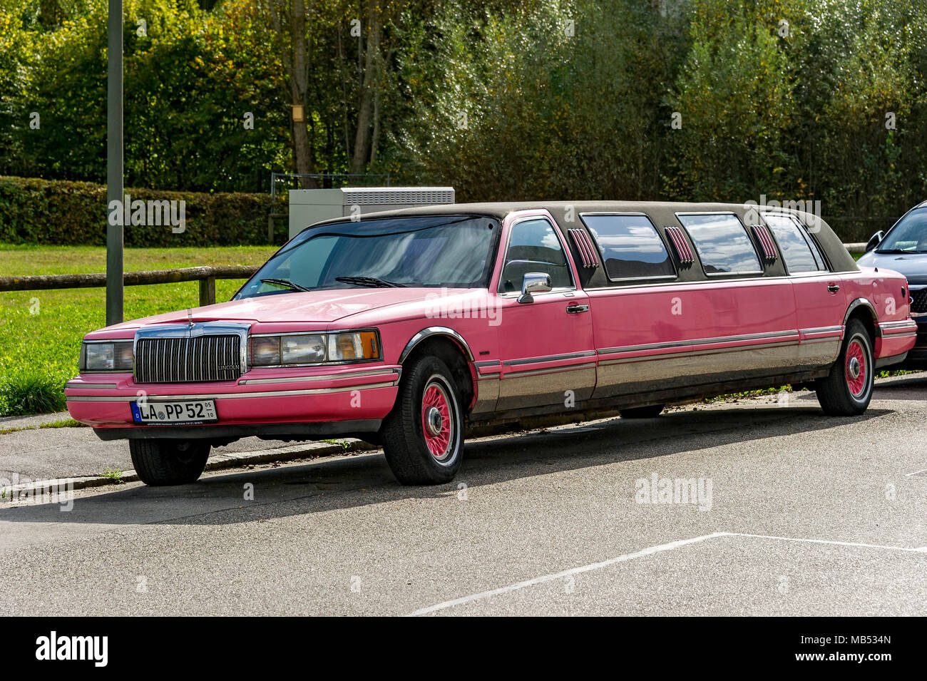 Oldtimer LINCOLN Town Car Stretch-Limousine Year 1990 to 1994, Bavaria, Germany Stock Photo