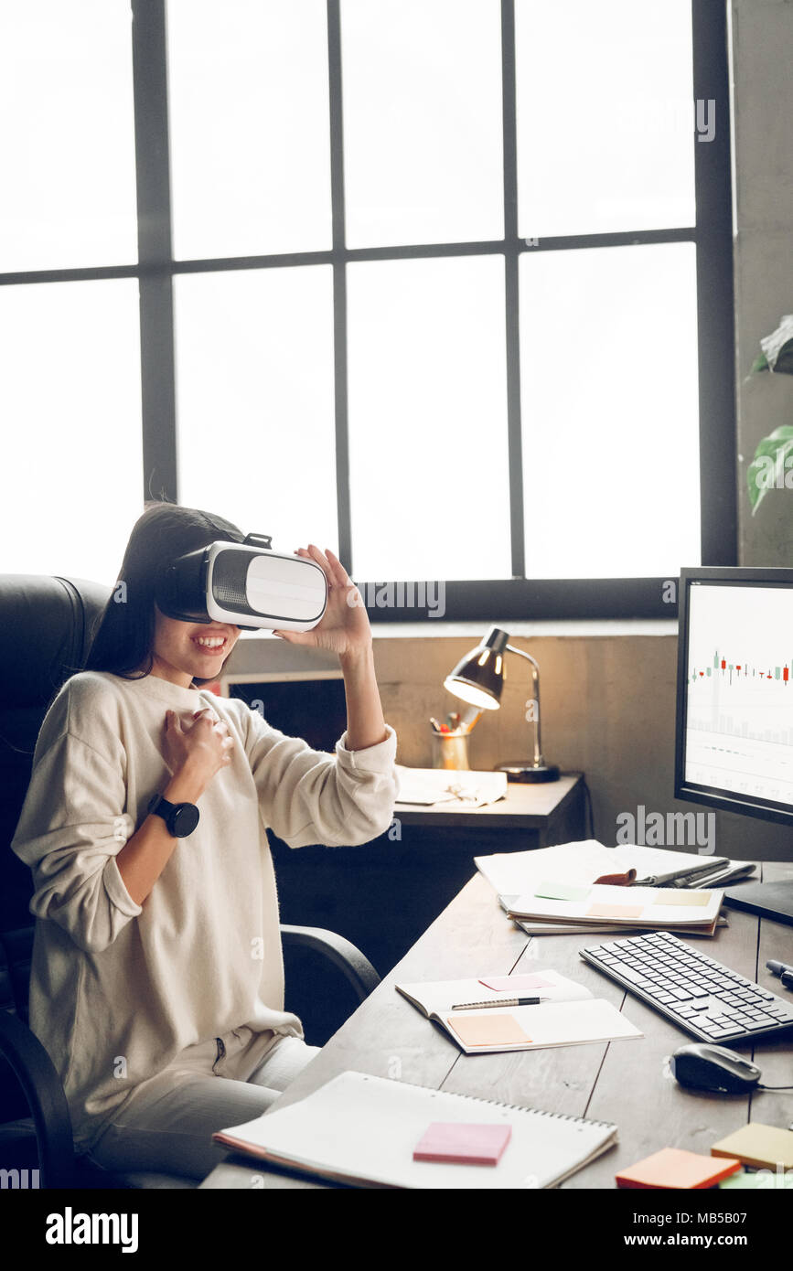 Hi tech economy hi-res stock photography and images - Alamy