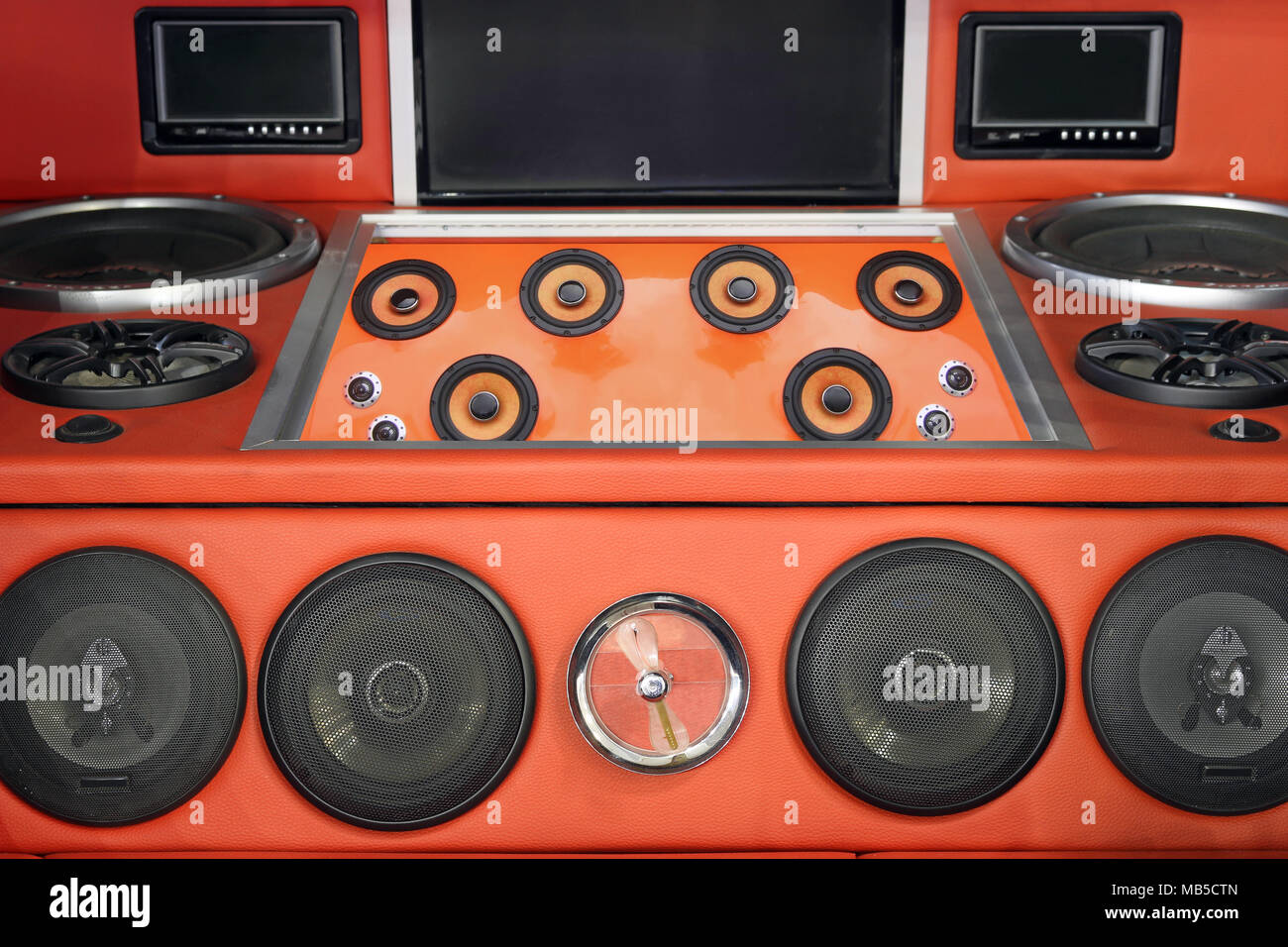 Car subwoofer hires stock photography and images Alamy