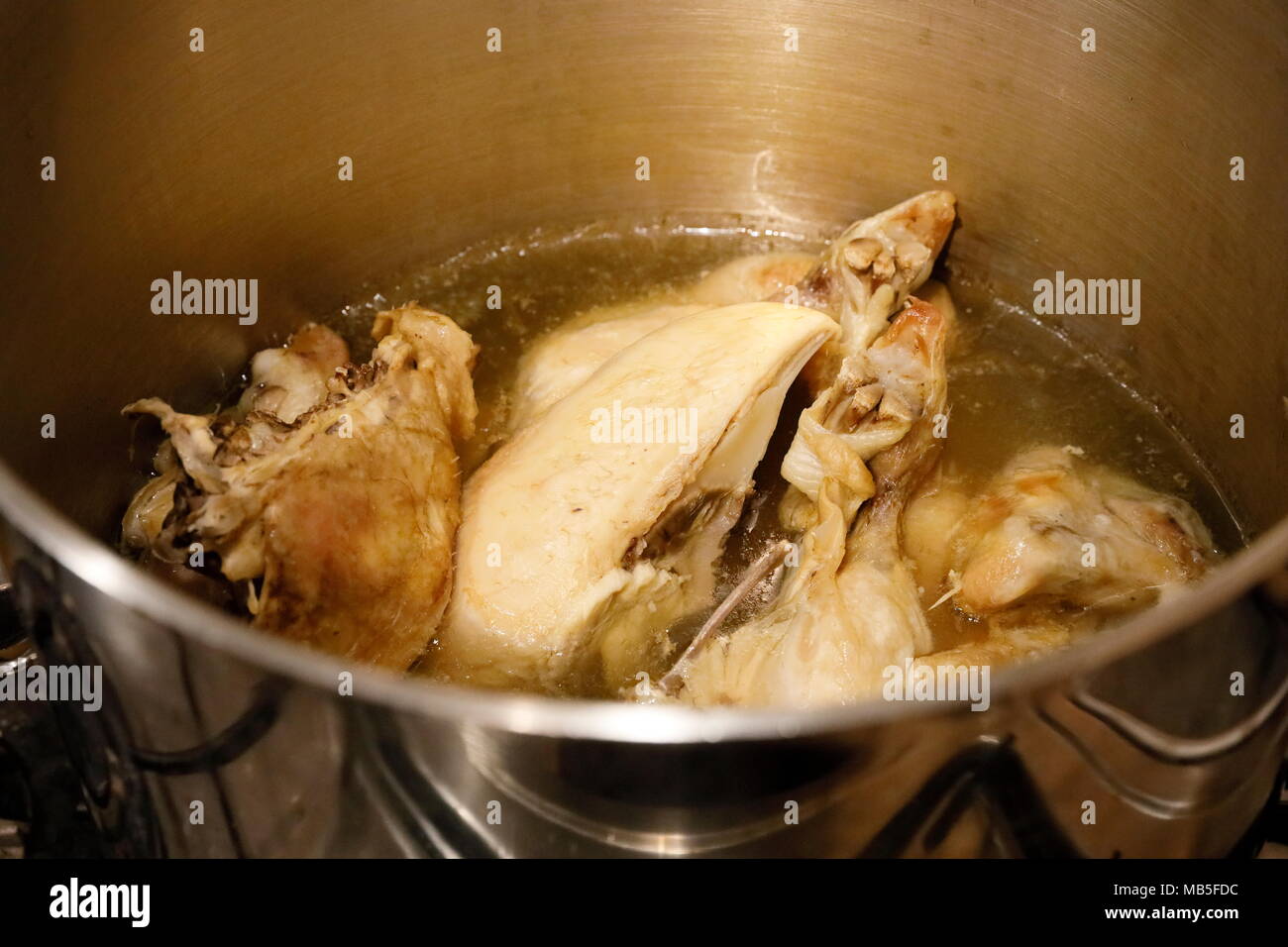 Boiling Poultry How to cook poultry hi-res stock photography and images - Alamy
