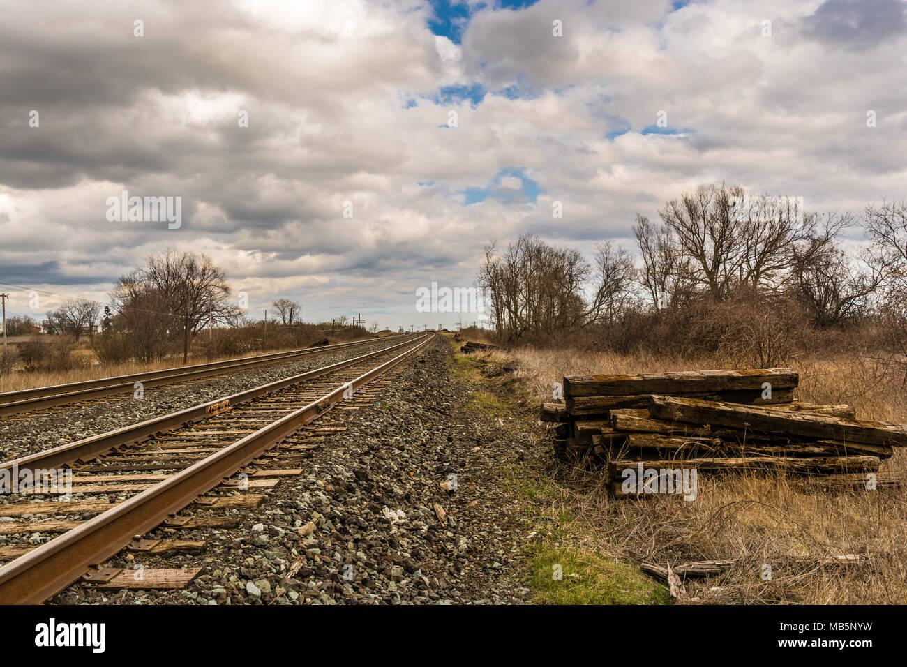 Train tracks hi-res stock photography and images - Alamy