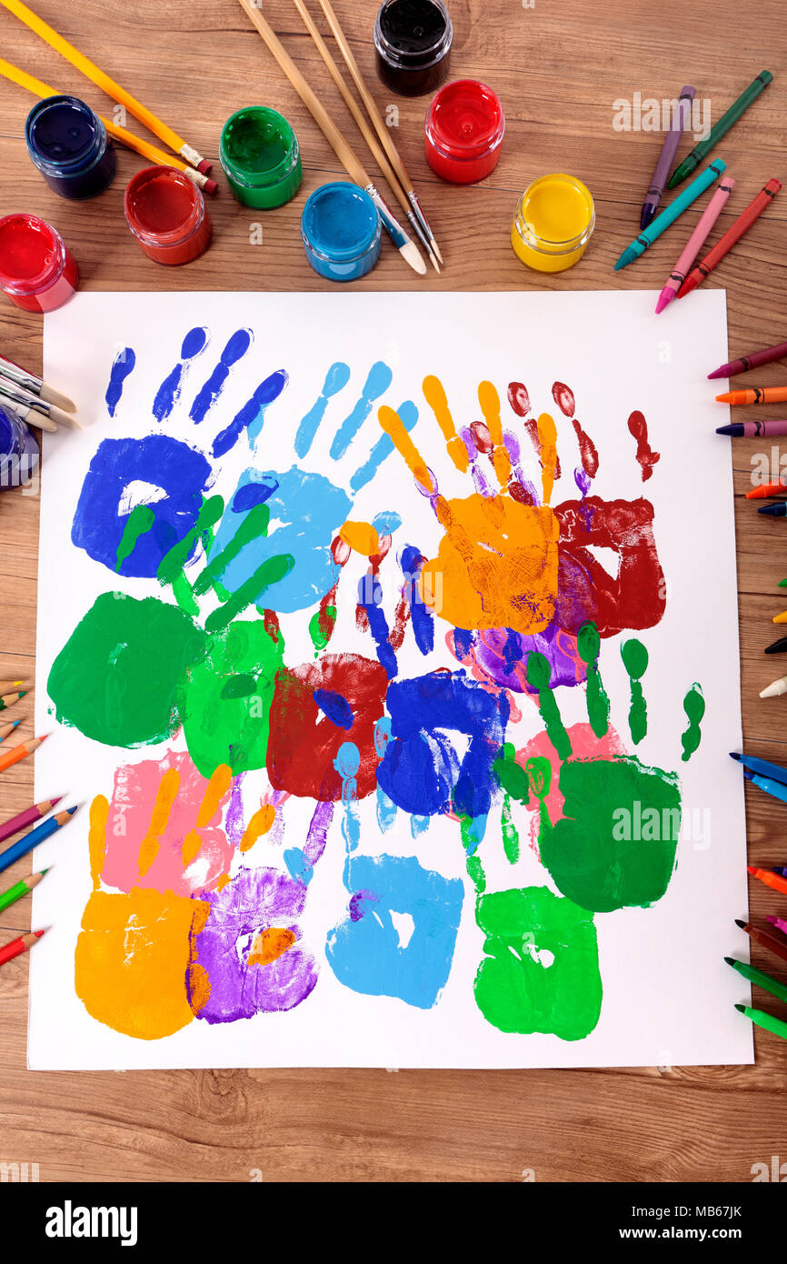 Handprint craft hi-res stock photography and images - Alamy