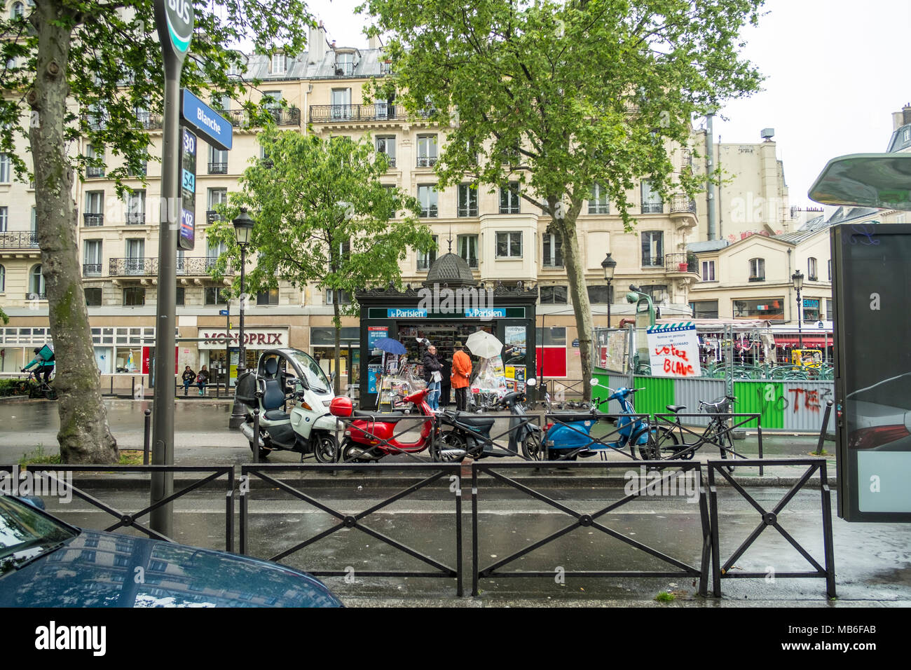 A walk along the Boulevard de Clichy in Paris, France Stock Photo - Alamy