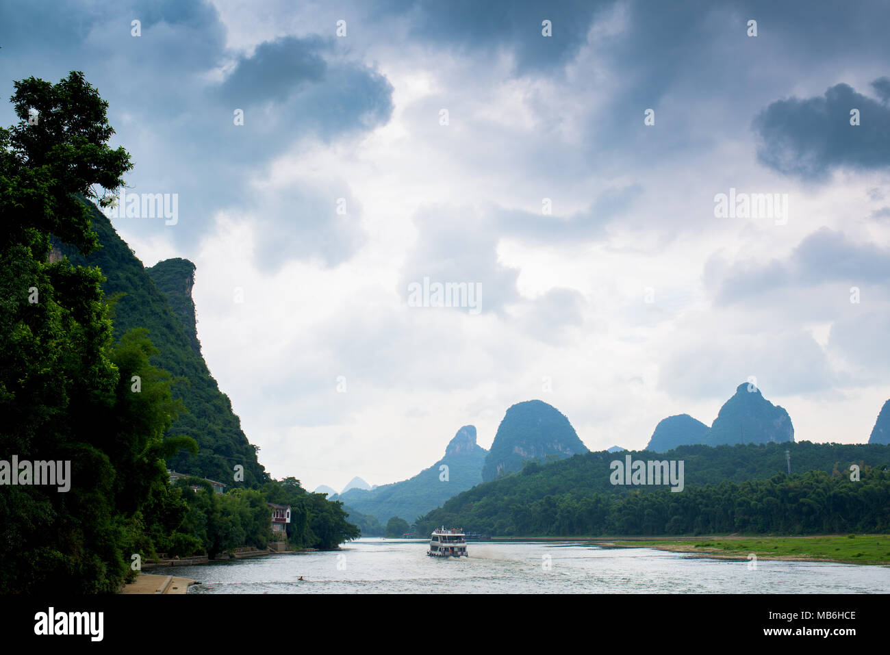 Gui Lin China Ruyi Guilin, China and river Li Stock Photo - Alamy