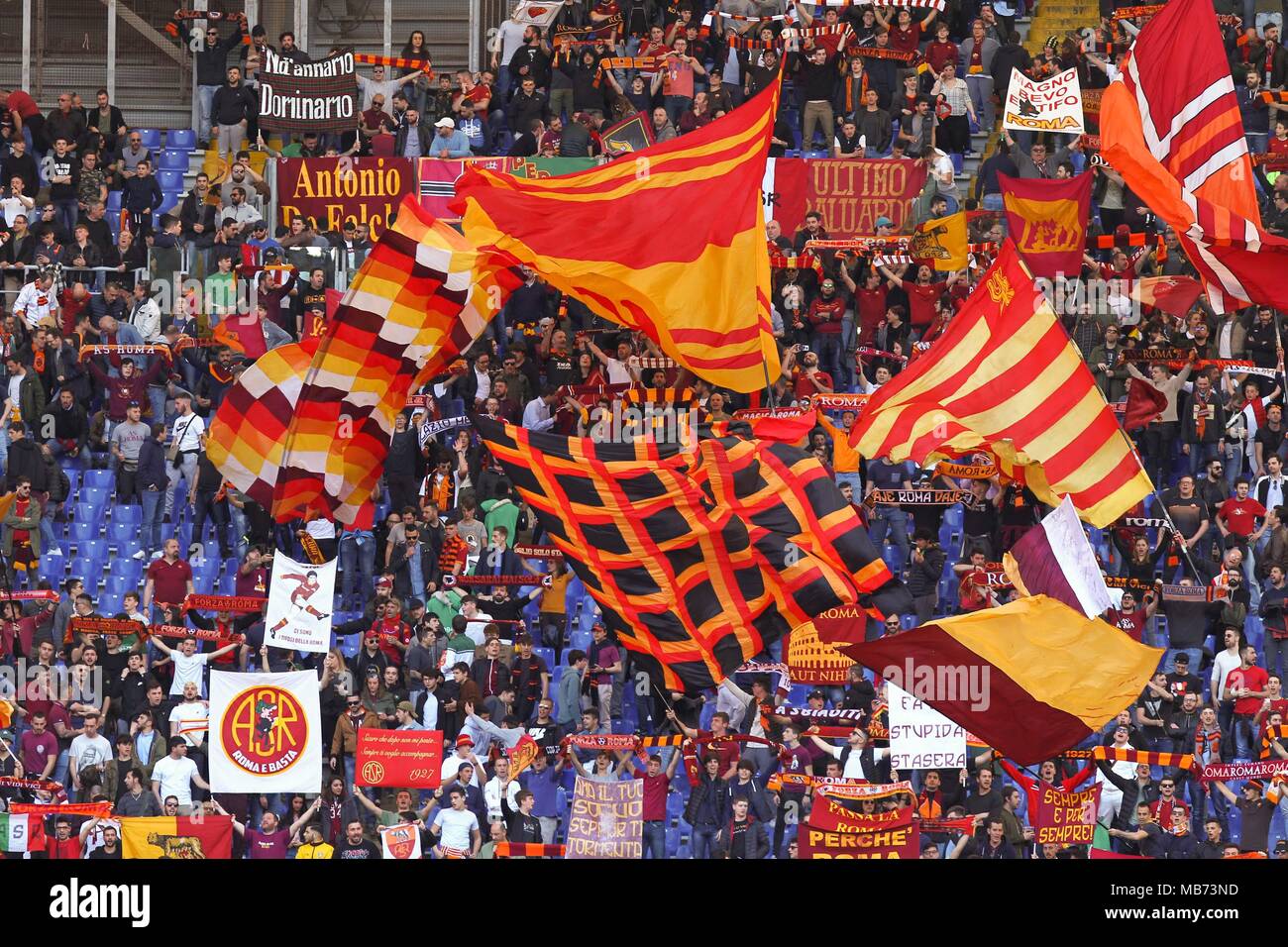 ROME, ITALY - APRIL 7,2018: Fans of Roma during football match serie A League 2017/2018 between AS Roma vs Fiorentina at the Olimpic Stadium in Rome. Credit: Fabio Alfano/Alamy Live News Stock Photo