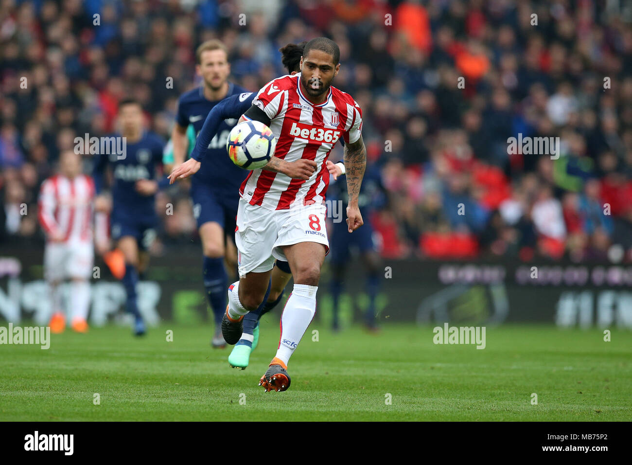 Stoke on Trent, UK. 7th April, 2018. Glen Johnson of Stoke city in action. Premier League match, Stoke City v Tottenham Hotspur at the Bet365 Stadium in Stoke on Trent on Saturday 7th April 2018.  this image may only be used for Editorial purposes. Editorial use only, license required for commercial use. No use in betting, games or a single club/league/player publications. pic by Andrew Orchard/Andrew Orchard sports photography/Alamy Live news Stock Photo