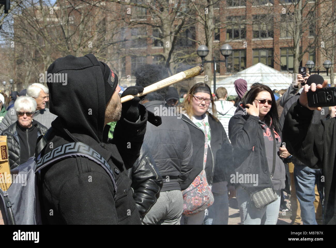 Ann Arbor Michigan Usa 7 April 18 Man Smoking Foot Long Marijuana Joint At The 47th Annual Hash Bash Event Credit Jeffrey Wickett Alamy Live News Stock Photo Alamy