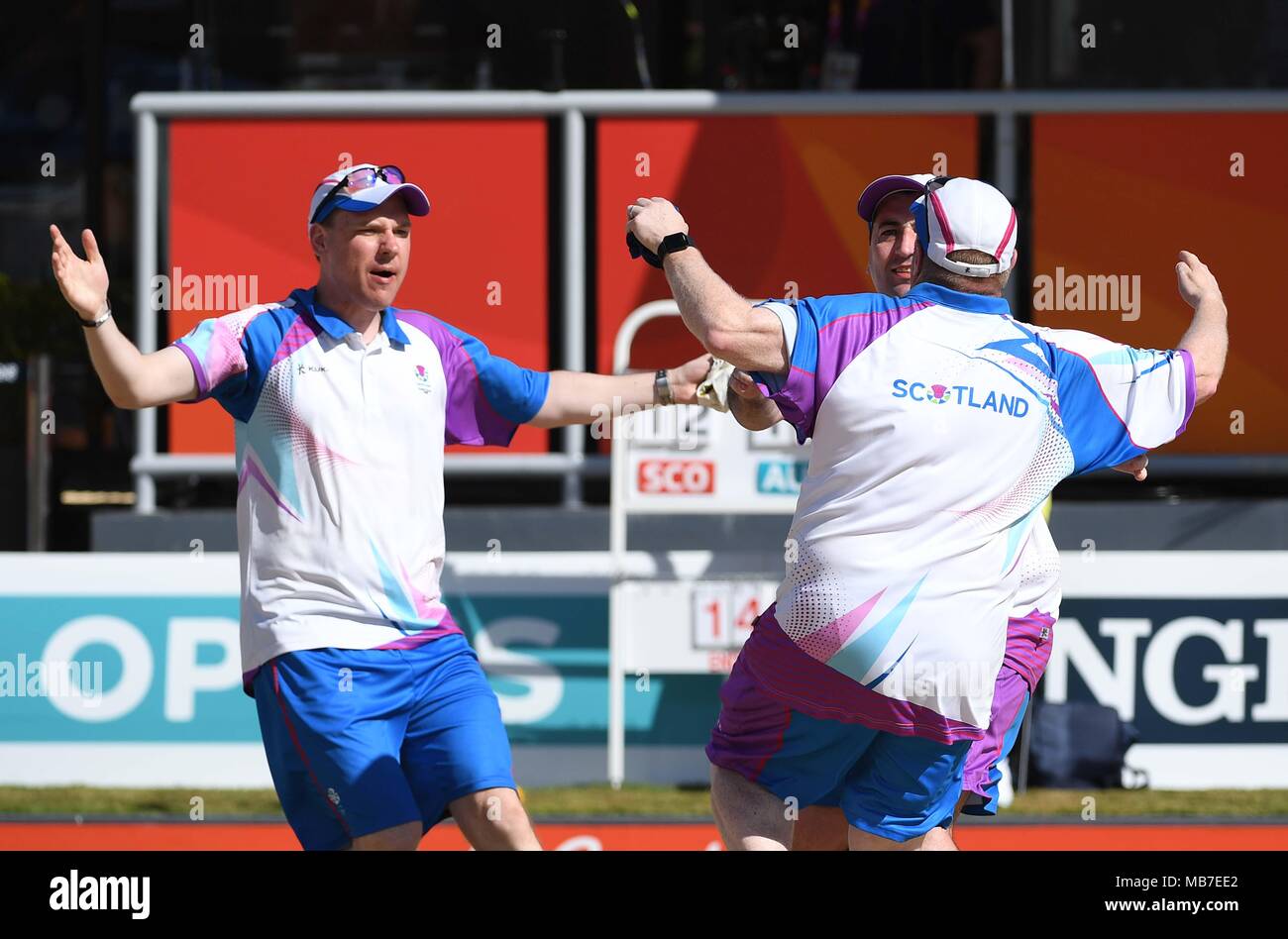 Queensland, Australia. 8th April, 2018. Ronald DUNCAN (SCO, lead, left