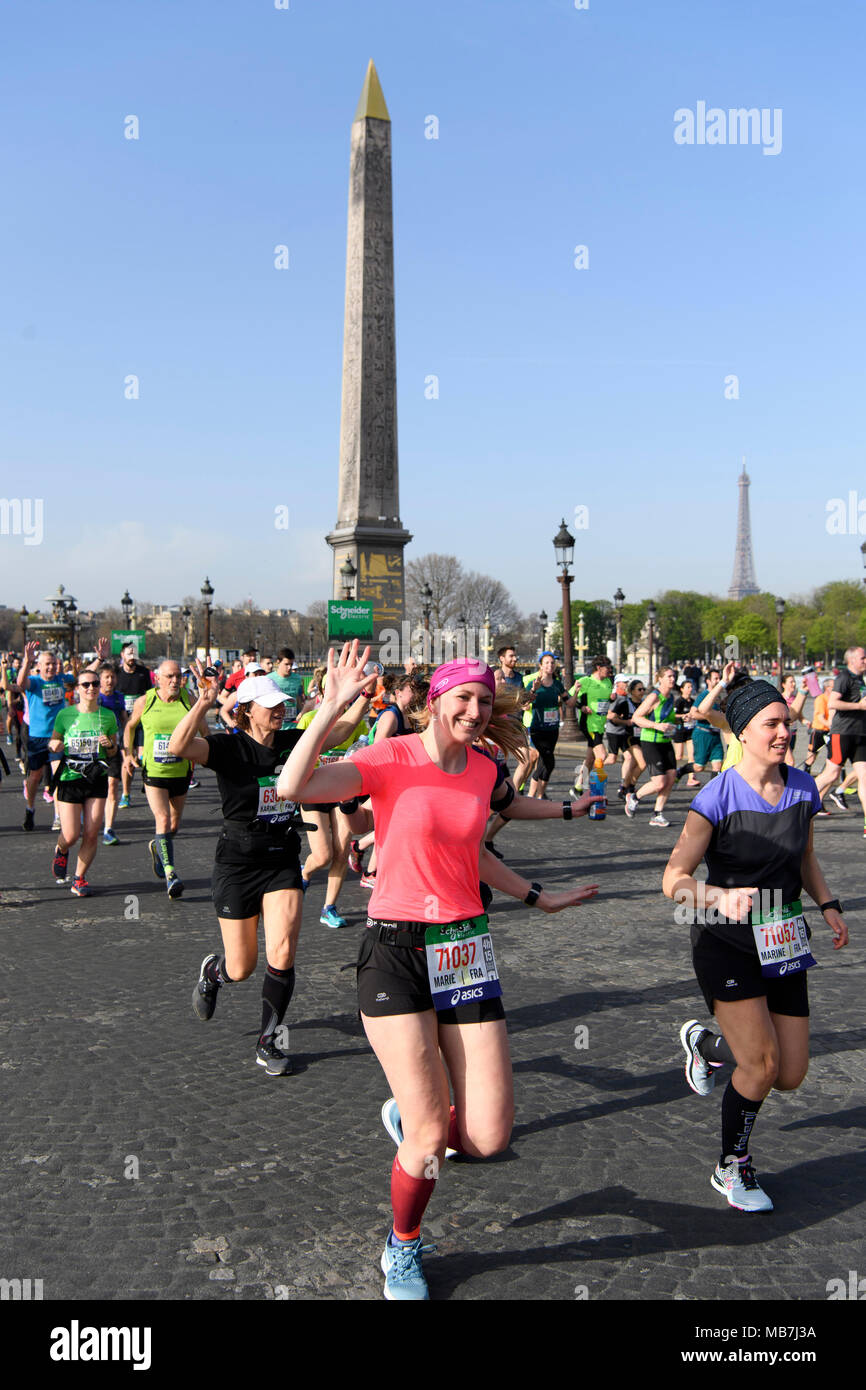 Paris marathon 2018 hi-res stock photography and images - Alamy