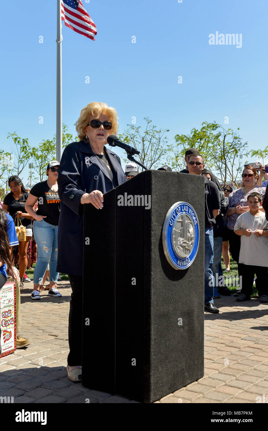 Photo carolyn hires stock photography and images Alamy