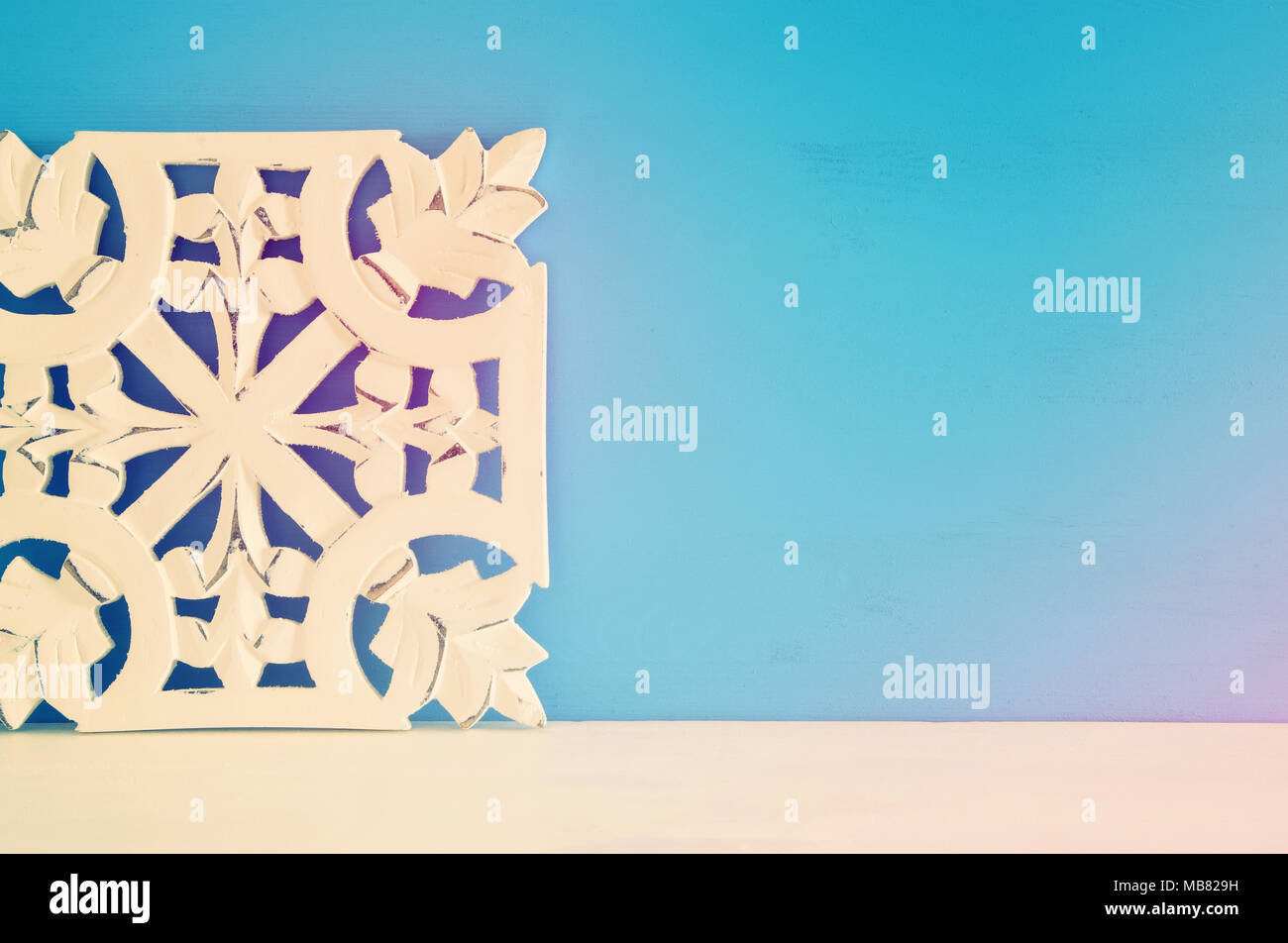 Arabesque retro pattern hi-res stock photography and images - Alamy
