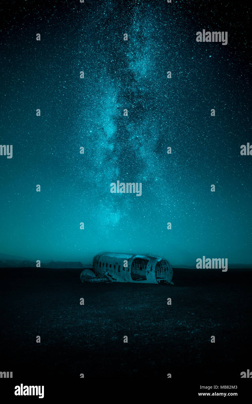 Sky plane landscape landscape hi-res stock photography and images - Alamy