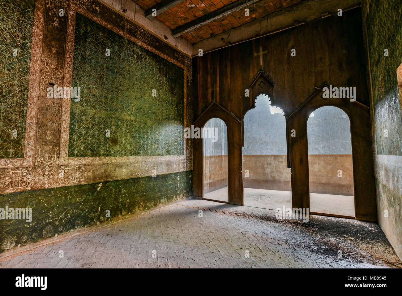 A derelict and crumbling room in the fading Hacienda de Jaral de Berrio in Jaral de Berrios