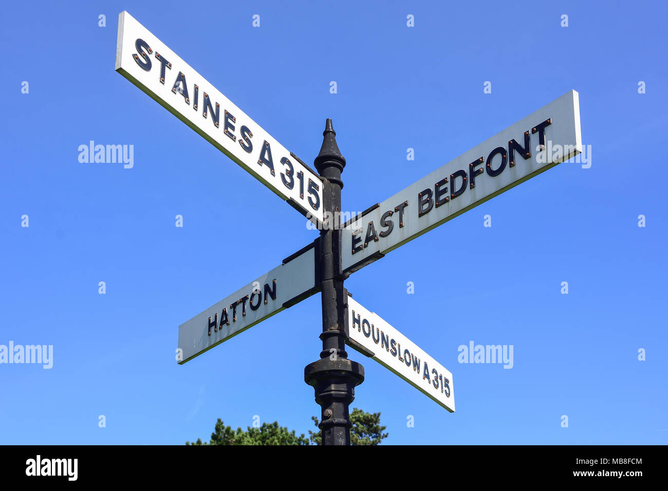 Vintage fingerpost on Bedfont Green, Bedfont, London Borough of Hounslow, Greater London, England, United Kingdom Stock Photo