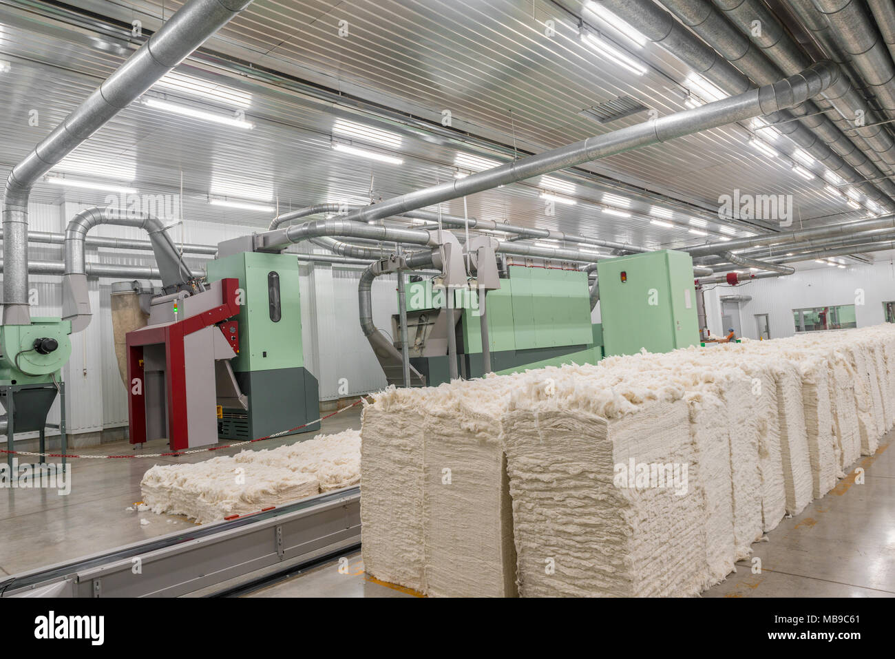 carding machine in spinning equipment and technologies at the