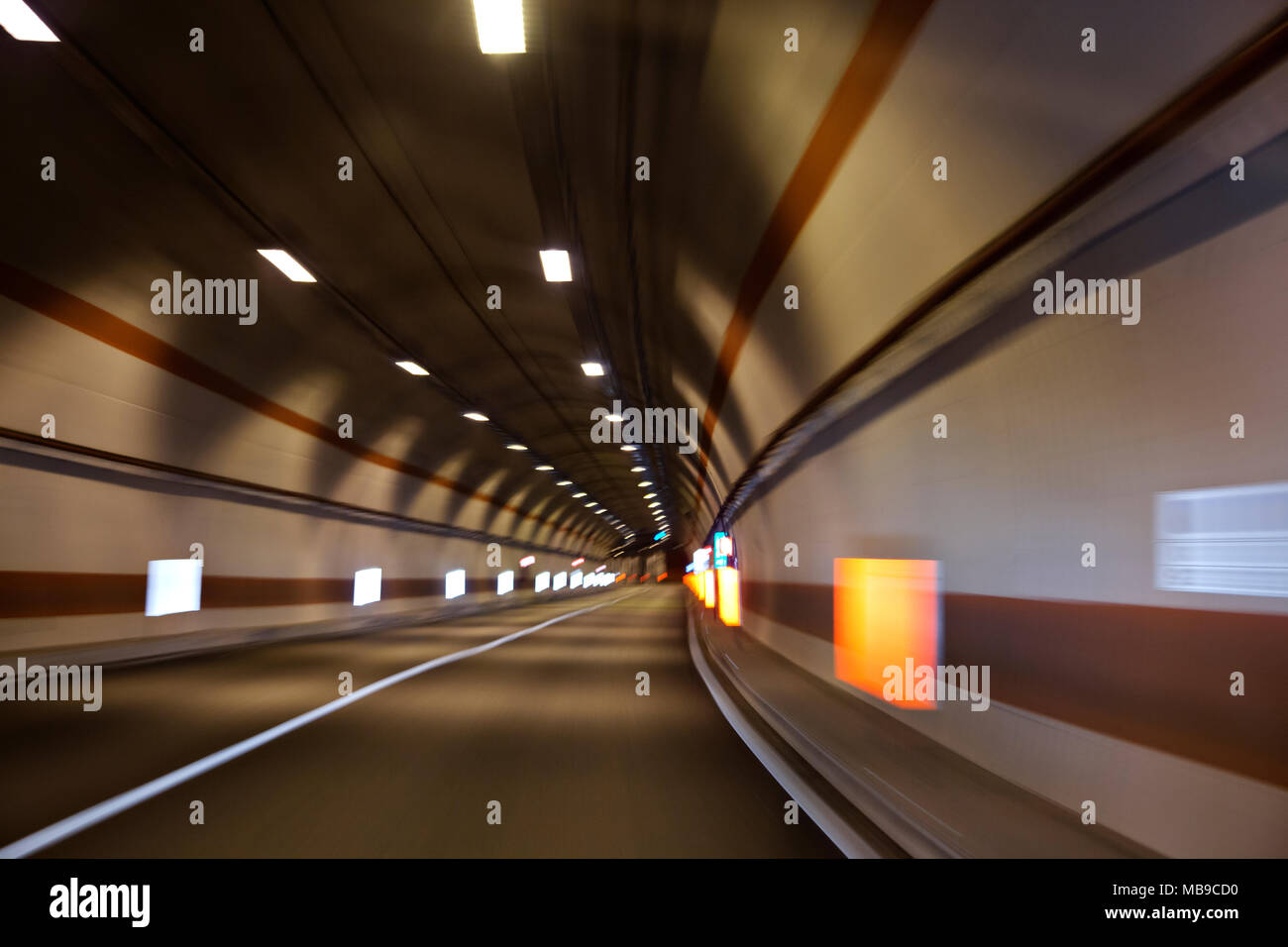Car with motion blur hi-res stock photography and images - Alamy