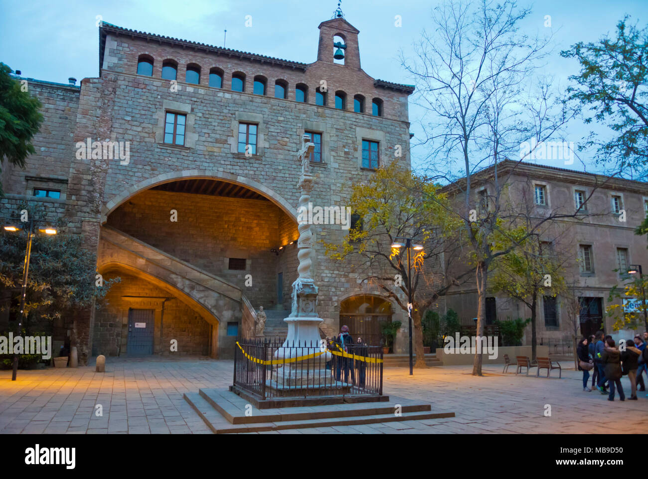 Jardins de Rubio i Lluch, garden with La Capella museum and national library of Catalonia, El Raval, Barcelona, Catalonia, Spain Stock Photo