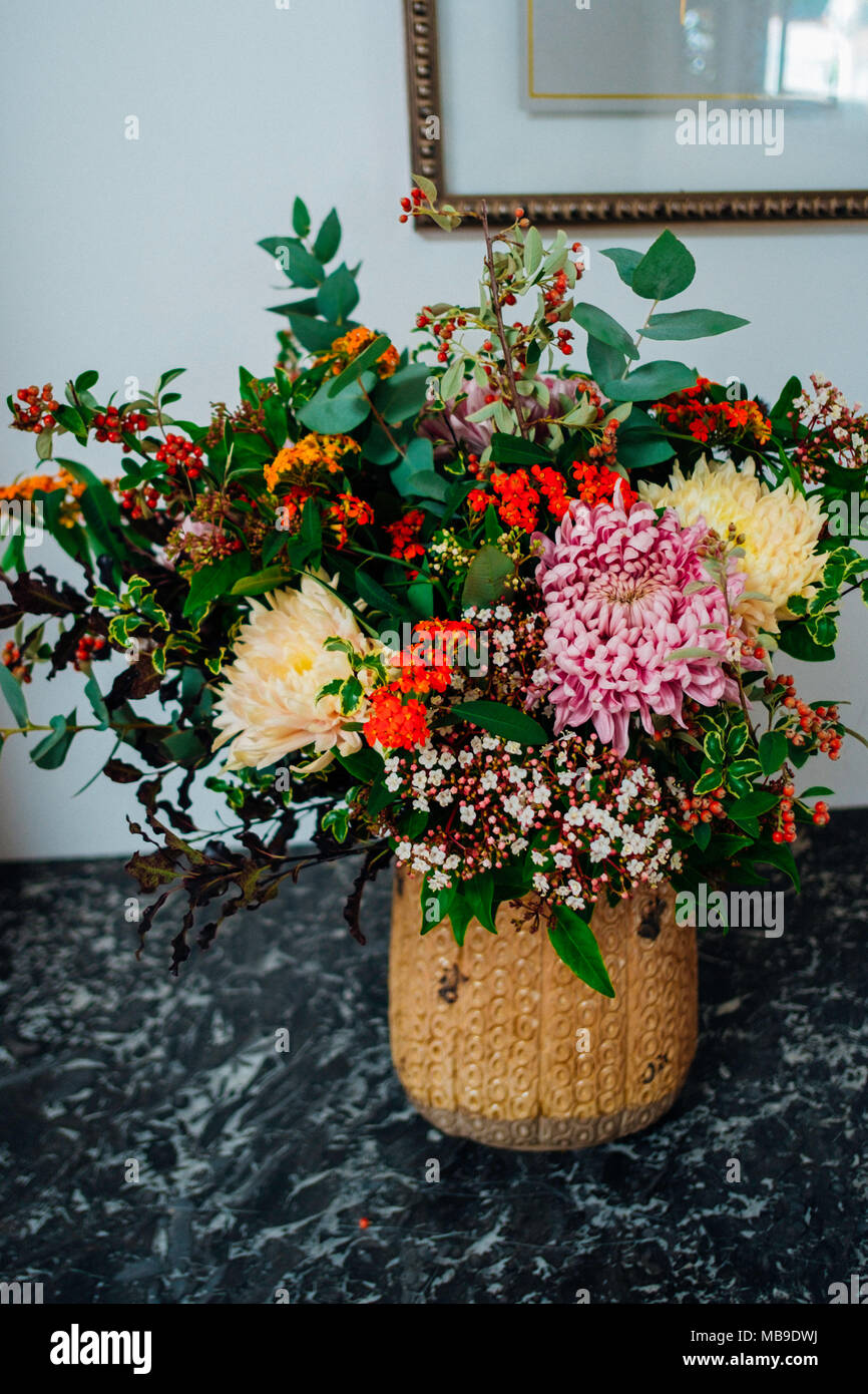 Bouquet floristry hi-res stock photography and images - Alamy