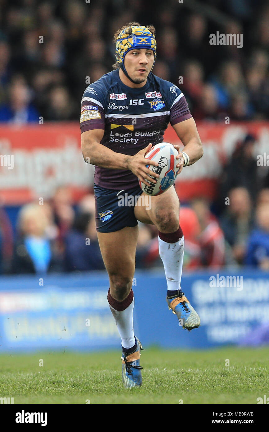 Wakefield, UK. 8th April 2018, Beaumont Legal Stadium, Wakefield, England; Betfred Super League rugby, Wakefield Trinity v Leeds Rhinos; Ashton Golding of Leeds Rhinos with the ball Credit: News Images/Alamy Live News Stock Photo