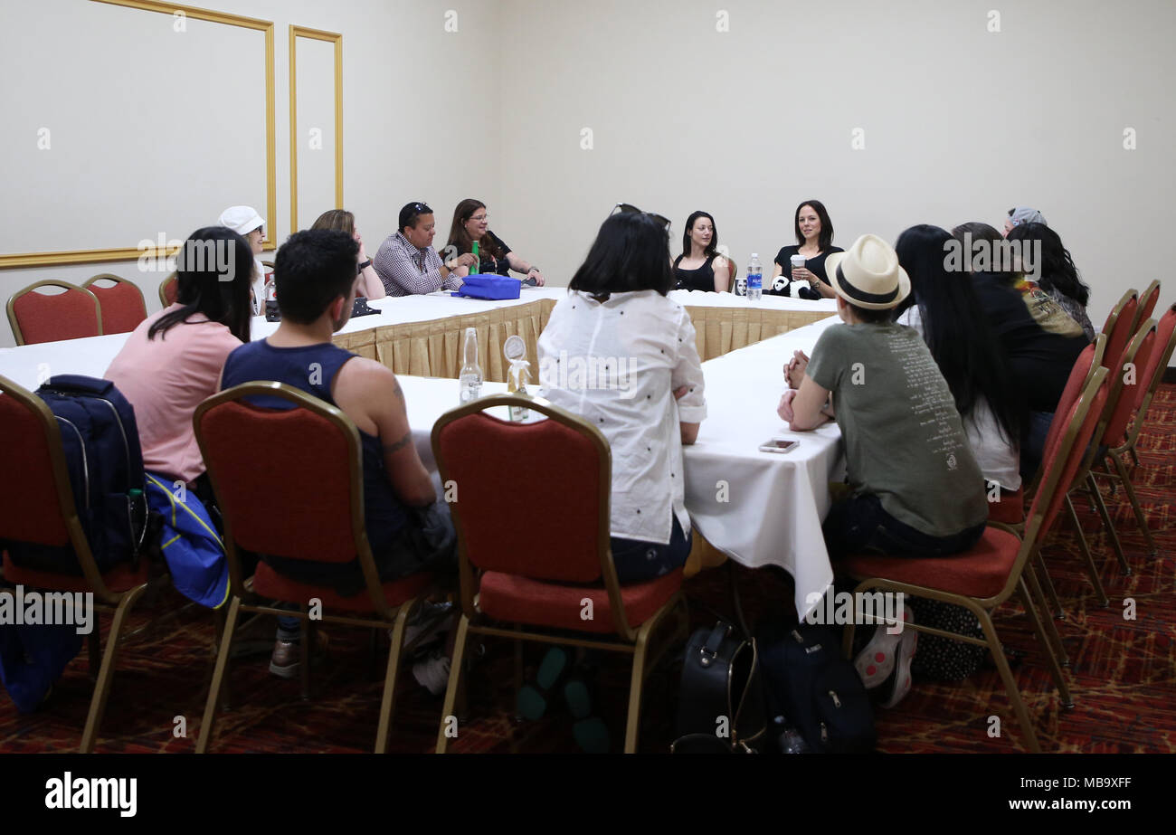 Las Vegas, NV, USA. 8th Apr, 2018. Zoie Palmer, Anna Silk, Meet and Greed, at the 2018 ClexaCon Day 2 at Tropicana Las Vegas in Las Vegas, Nevada on April 8, 2018. Credit: Faye Sadou/Media Punch/Alamy Live News Stock Photo